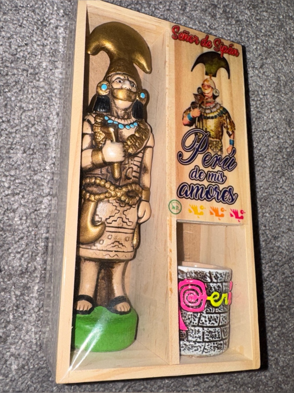 El Muqui del Socavón Pisco Acholado Glass Senior de Sipan. Peruvian souvenir set